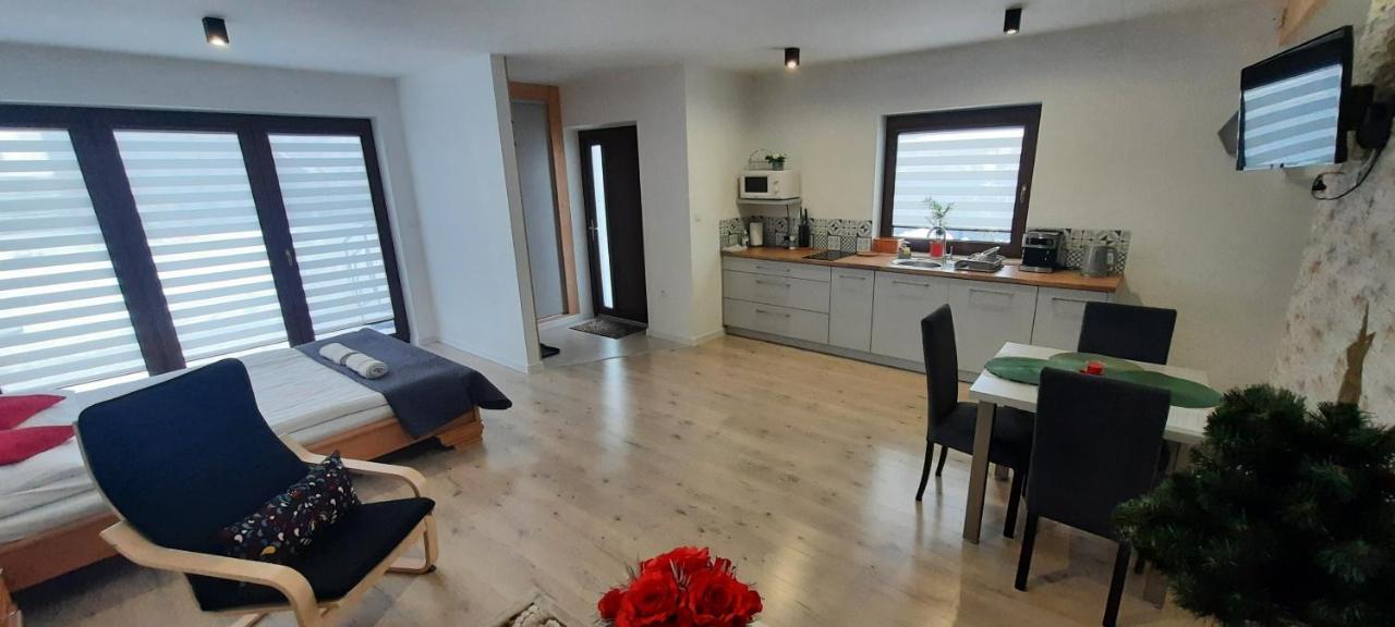 Apartamenty U Piotra Чарны-Дунаец Экстерьер фото