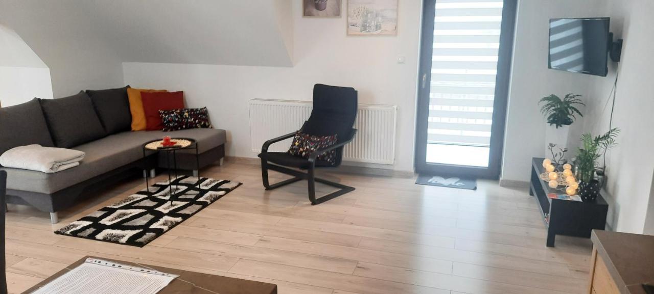Apartamenty U Piotra Чарны-Дунаец Экстерьер фото